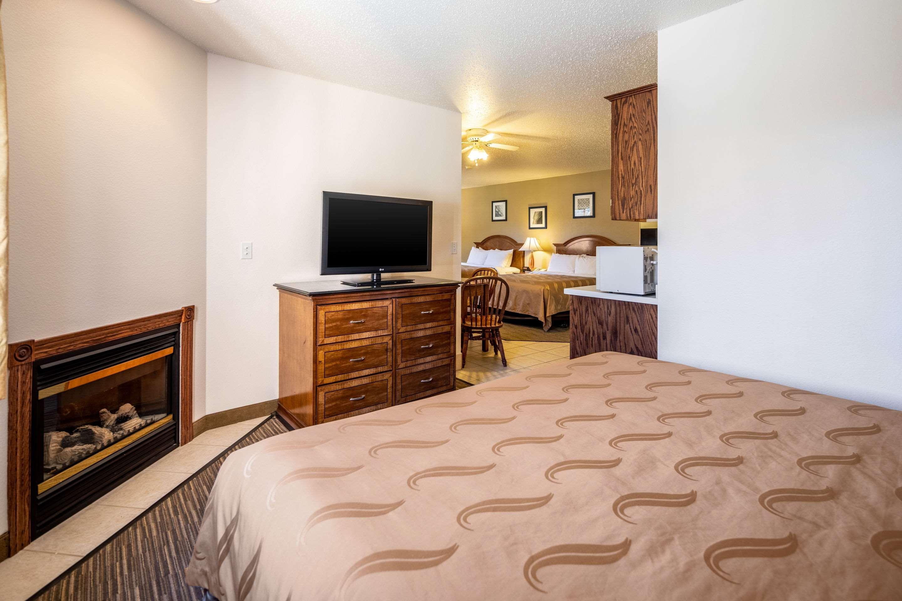 Quality Inn Keystone Near Mount Rushmore Bagian luar foto