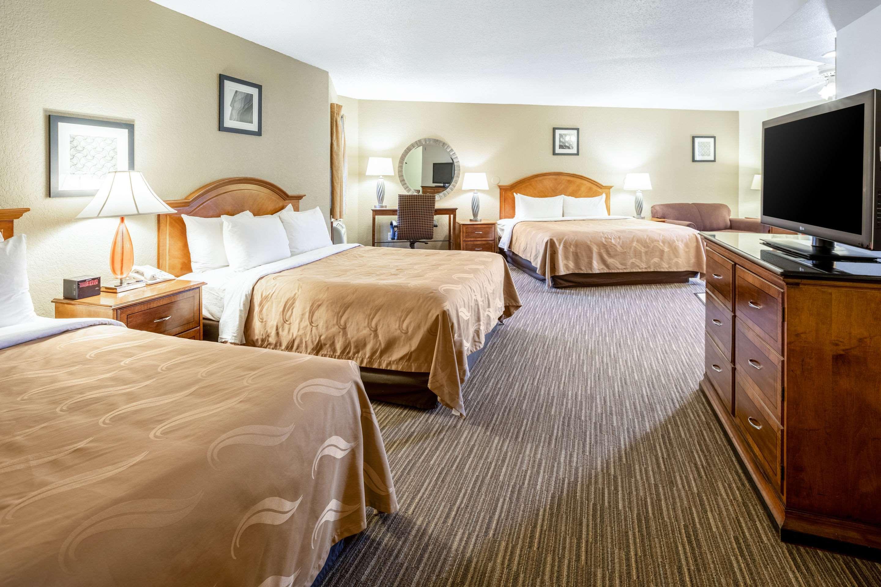 Quality Inn Keystone Near Mount Rushmore Bagian luar foto
